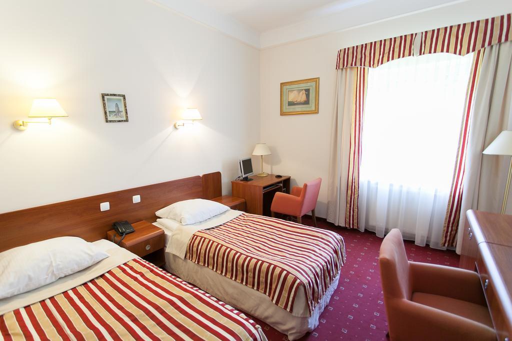 Hotel Twins II Варшава Номер фото