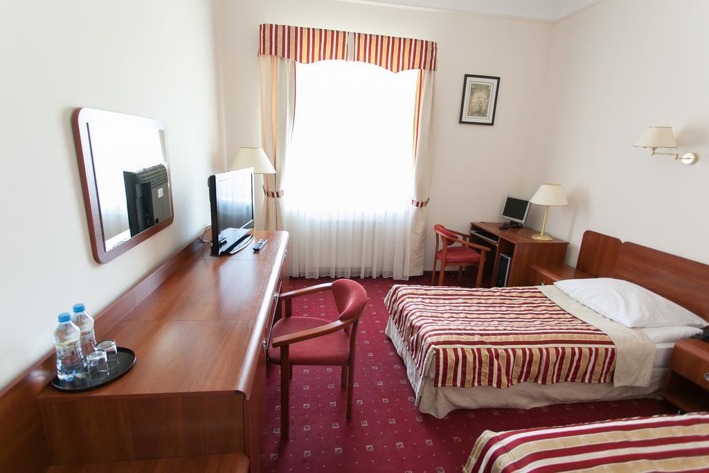 Hotel Twins II Варшава Номер фото