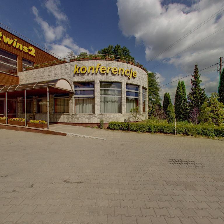 Hotel Twins II Варшава Экстерьер фото